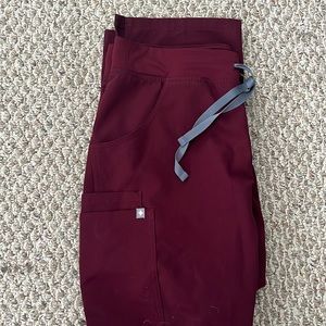 Figs kade cargo scrubs size medium/petite
